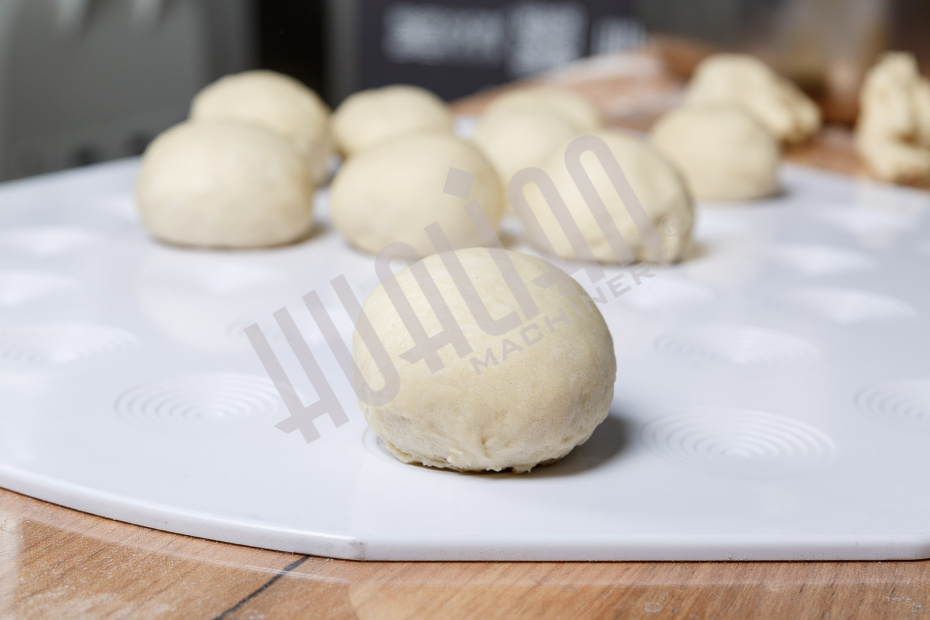 Полуавтоматический делитель-округлитель NFK-30 Hualian - Купить с доставкой по всей Беларуси