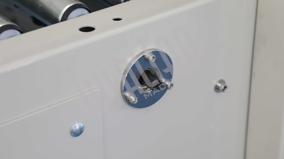 Автоматический заклейщик коробов с активируемой водой лентой FXW-6050 Hualian - Купить с доставкой по всей Беларуси