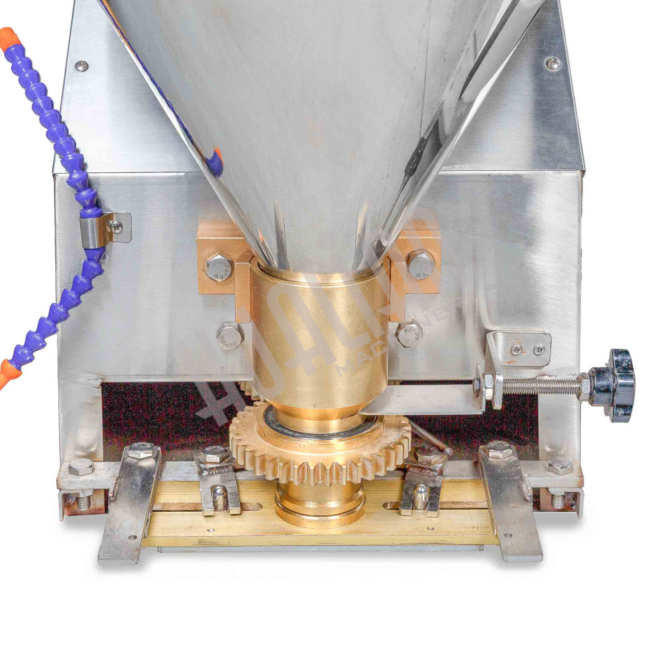 Машина для производства фрикаделек HL-280T (диаметр изделий 18, 22, 26 мм) Hualian - Купить с доставкой по всей Беларуси