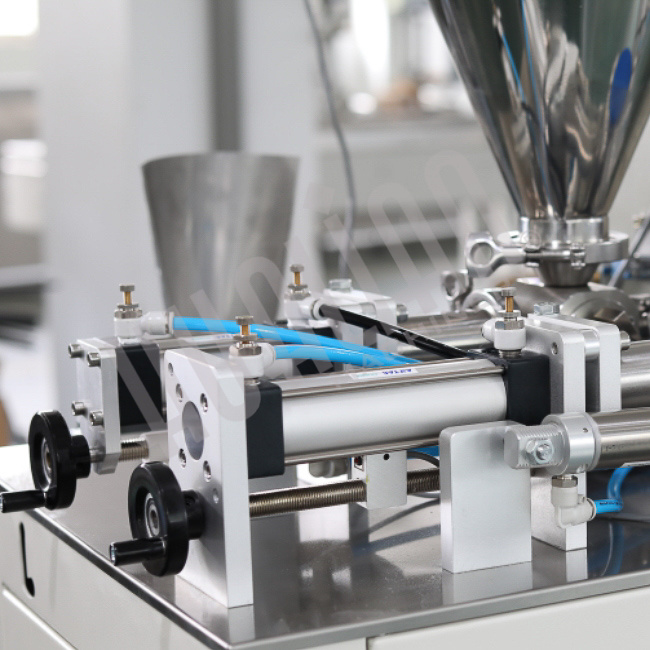 Машина для упаковывания пастообразной продукции DXDG-500II Hualian - Купить с доставкой по всей Беларуси