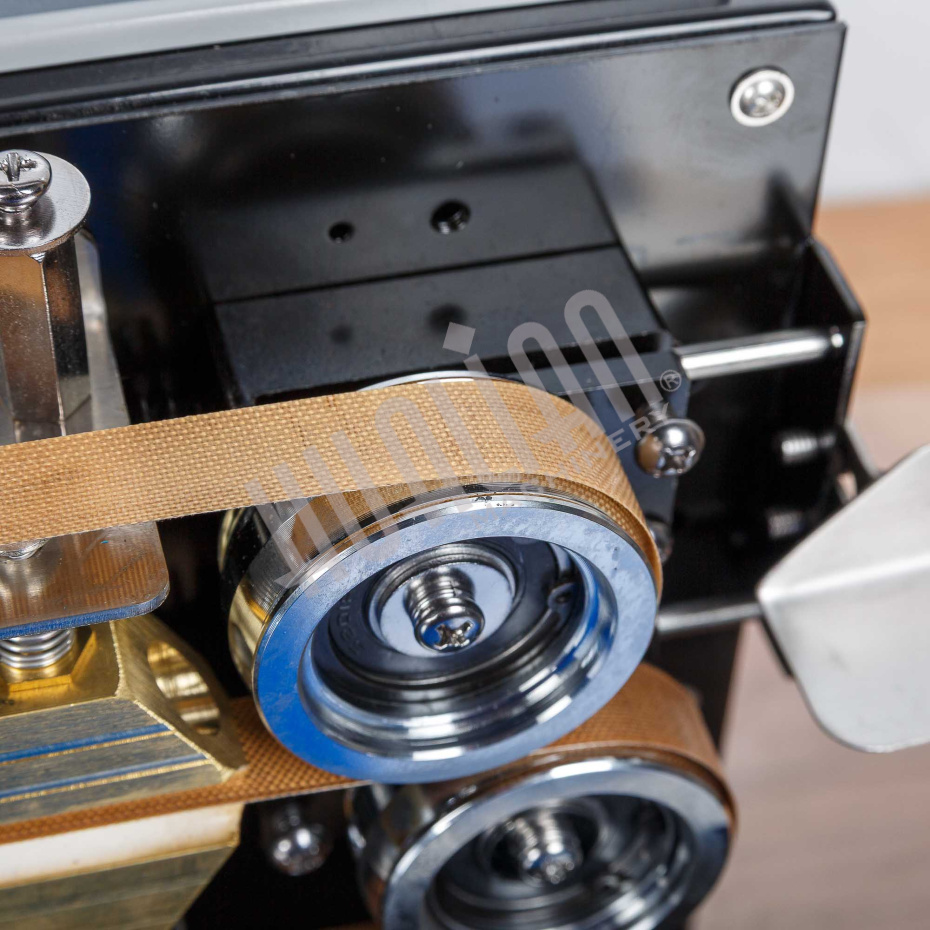 Роликовый (конвейерный) запайщик с правой подачей FRD-750E (горизонт.) Hualian - Купить с доставкой по всей Беларуси