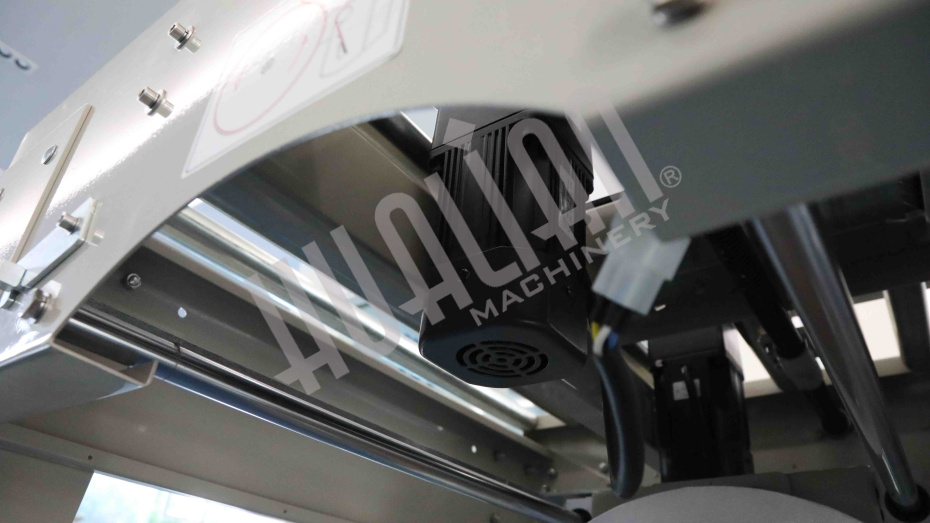 Автоматический заклейщик коробов с активируемой водой лентой FXW-6050 Hualian - Купить с доставкой по всей Беларуси