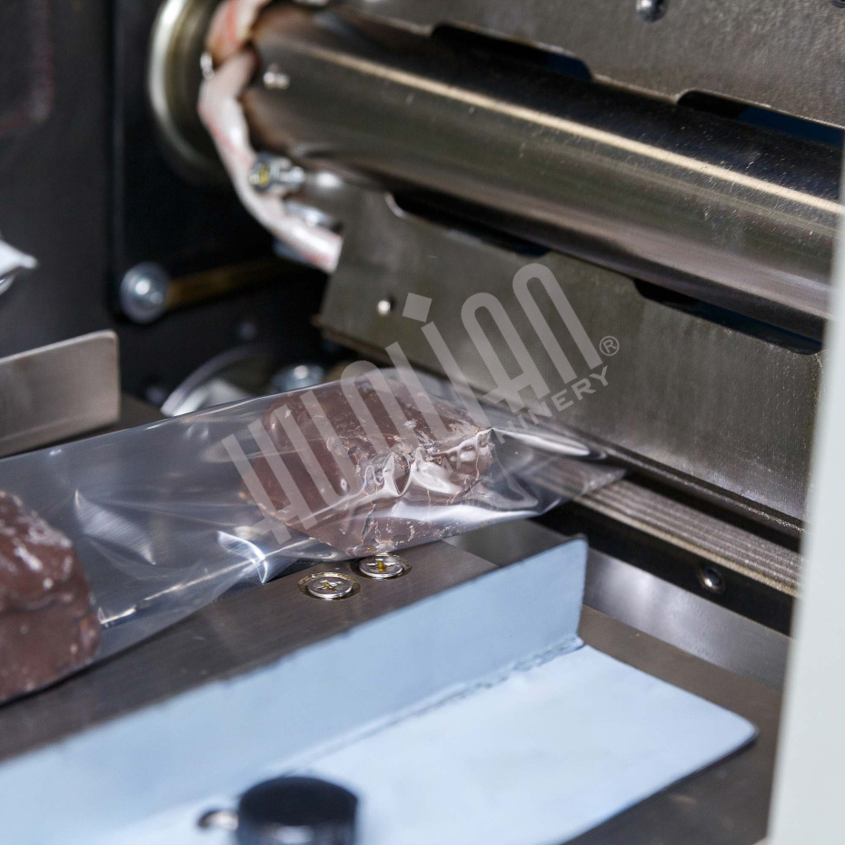 Автоматическая горизонтальная упаковочная машина DXDZ-250B (нерж, сенсорная панель) Hualian - Купить с доставкой по всей Беларуси