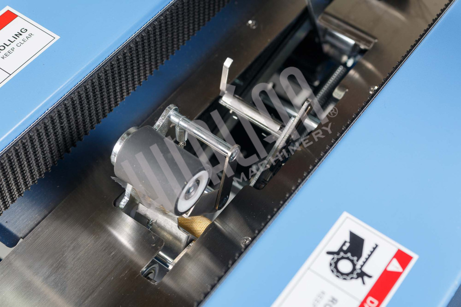 Полуавтоматический заклейщик коробов FXJ-4030A Hualian - Купить с доставкой по всей Беларуси