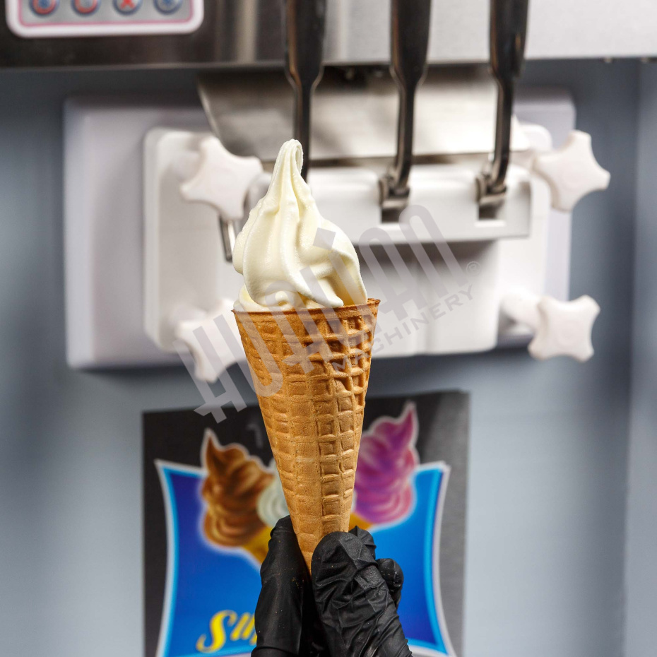 Фризер для мягкого мороженого HIM-03 с функцией ночного хранения и помпой (3 рожка) Hualian - Купить с доставкой по всей Беларуси