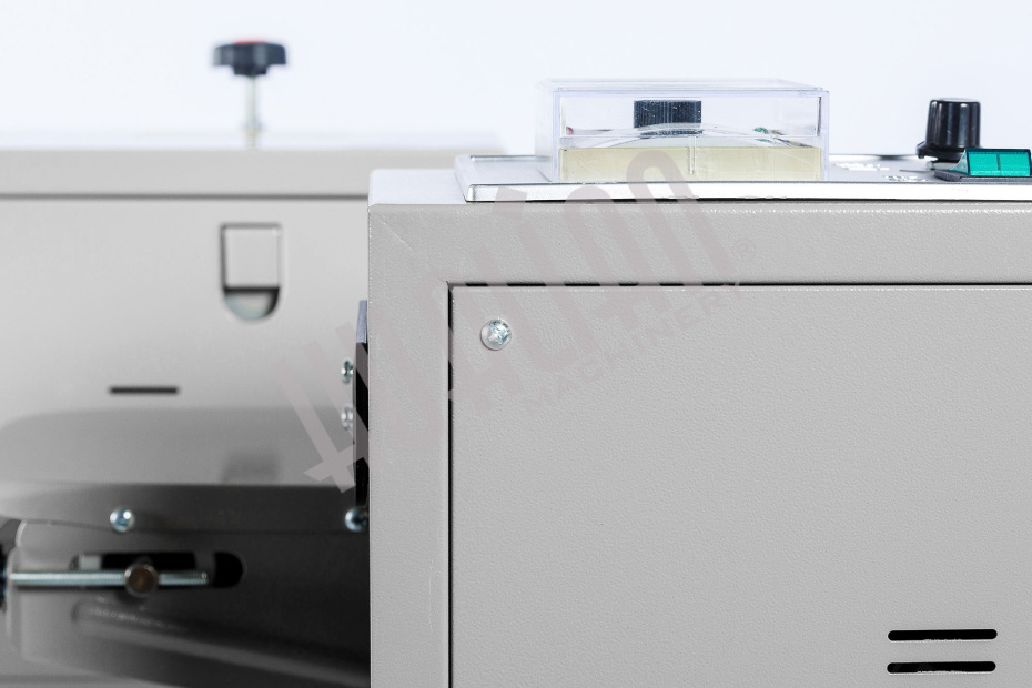 Роликовый (конвейерный) запайщик горизонтального типа DBF-900 LOW COST Hualian - Купить с доставкой по всей Беларуси