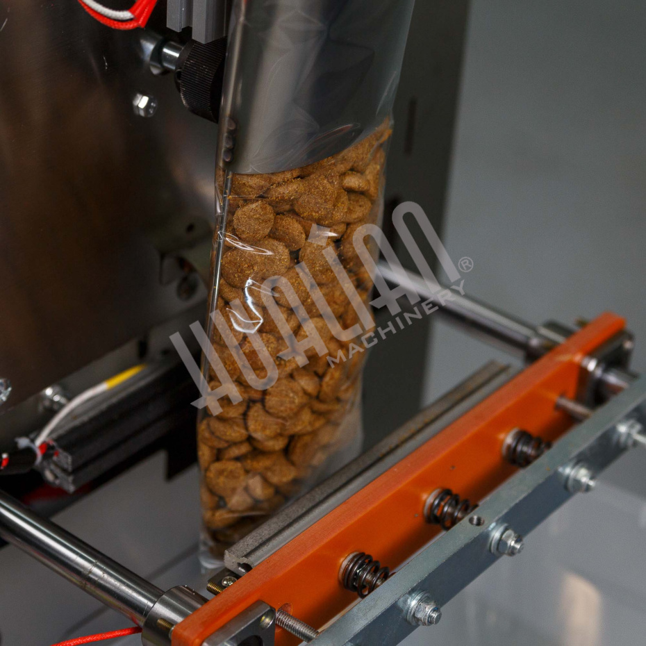 Автоматическая фасовочно-упаковочная машина DXDK-500 NEW (3-х шовный пакет, ширина пленки 200 мм) Hualian - Купить с доставкой по всей Беларуси