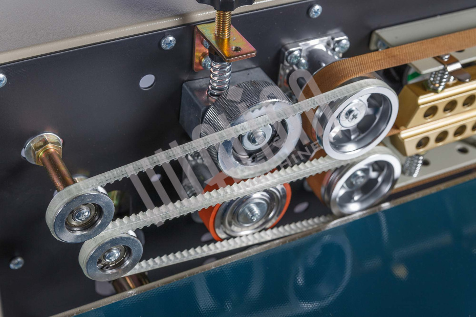 Роликовый (конвейерный) запайщик горизонтального типа DBF-900 LOW COST Hualian - Купить с доставкой по всей Беларуси