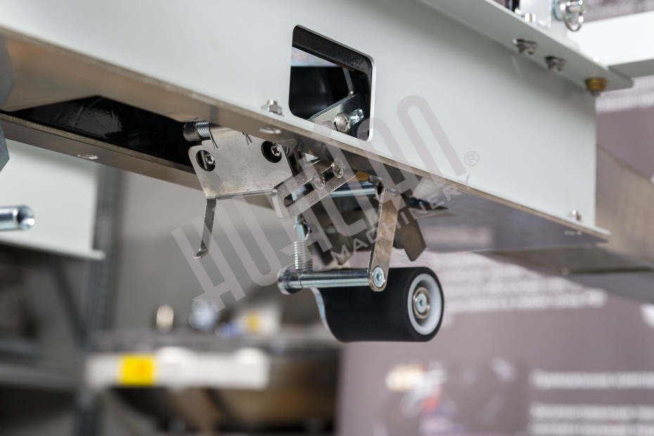 Полуавтоматический заклейщик коробов FXJ-2550X Hualian - Купить с доставкой по всей Беларуси