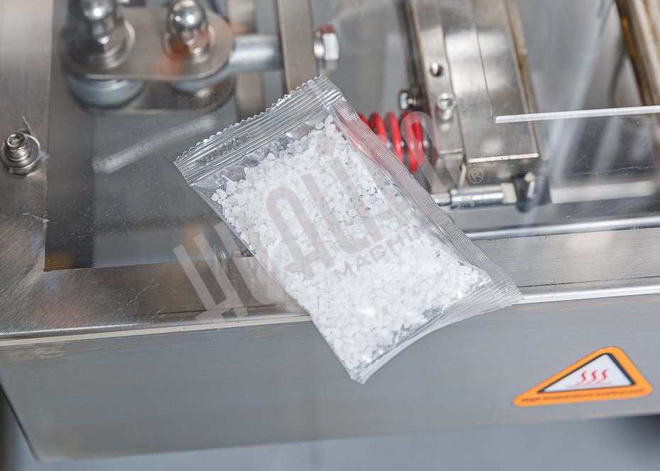 Автоматическая фасовочно-упаковочная машина DXDK-320RH-E (нерж., стик 17*110 мм, 4.6-8 мл, W пленки 42 мм, зубч. нож.) Hualian - Купить с доставкой по всей Беларуси