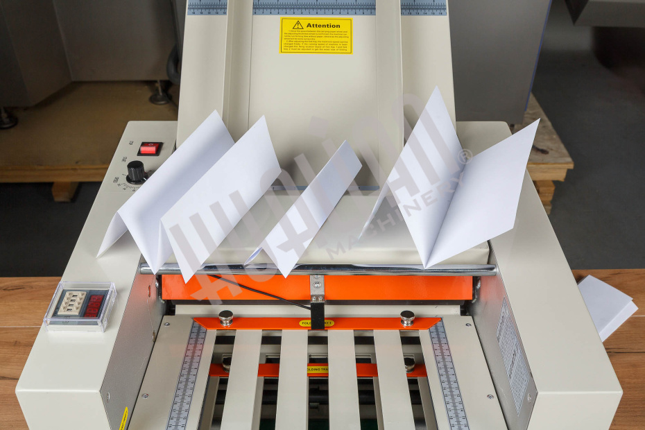 Фальцевальная машина ZE-9B/4 Hualian - Купить с доставкой по всей Беларуси