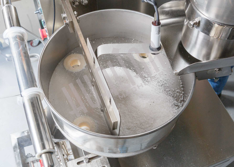 Автоматическая фасовочно-упаковочная машина DXDK-320RH-E (нерж., стик 17*110 мм, 4.6-8 мл, W пленки 42 мм, зубч. нож.) Hualian - Купить с доставкой по всей Беларуси