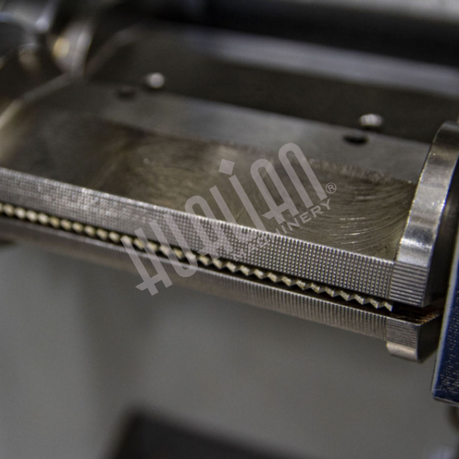 Автомат для упаковки сыпучих продуктов DXDK-40ll Hualian - Купить с доставкой по всей Беларуси