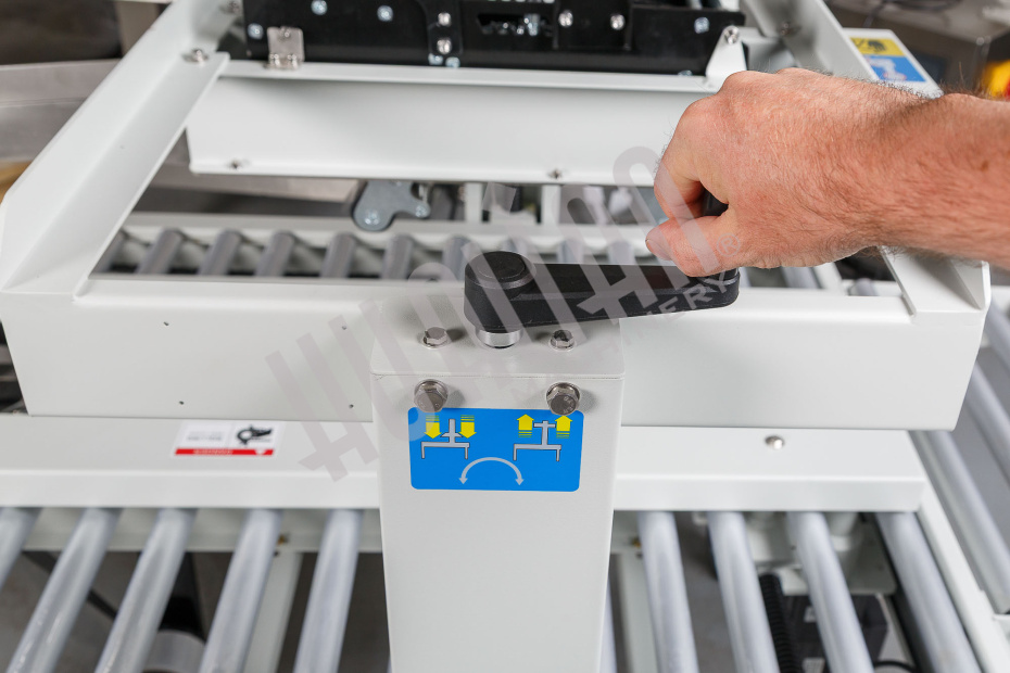 Полуавтоматический заклейщик коробов FXJ-2550X Hualian - Купить с доставкой по всей Беларуси