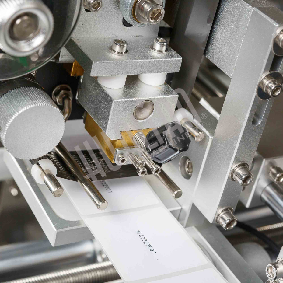 Автоматический этикетировщик для плоских поверхностей с датером HLMT-220TD Hualian - Купить с доставкой по всей Беларуси