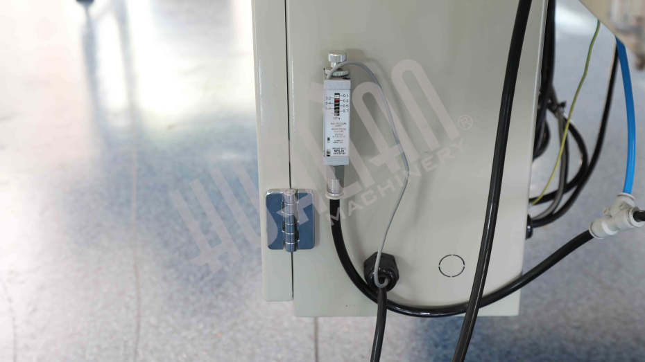 Автоматический заклейщик коробов с активируемой водой лентой FXW-6050 Hualian - Купить с доставкой по всей Беларуси