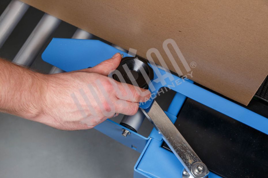 Полуавтоматический заклейщик коробов EC-60 Hualian - Купить с доставкой по всей Беларуси