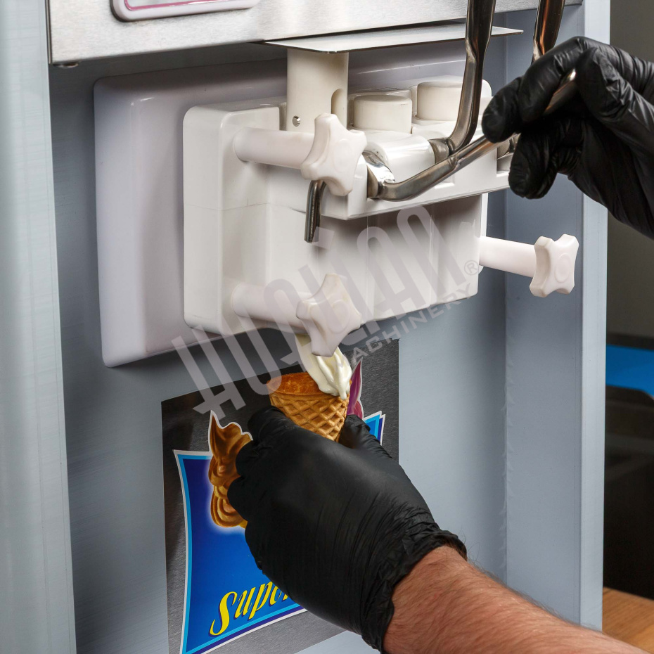 Фризер для мягкого мороженого HIM-03 с функцией ночного хранения и помпой (3 рожка) Hualian - Купить с доставкой по всей Беларуси