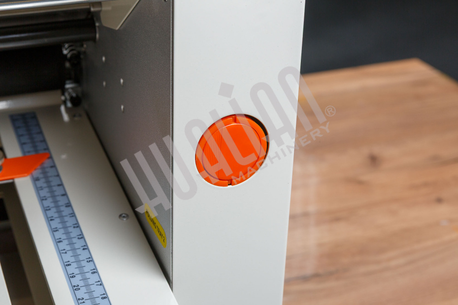 Фальцевальная машина ZE-9B/4 Hualian - Купить с доставкой по всей Беларуси