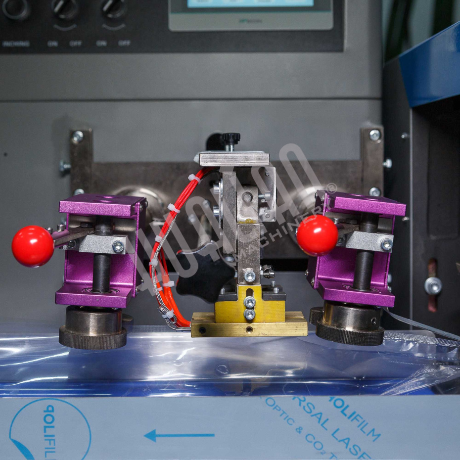 Горизонтальная упаковочная машина DXDZ-600XD (лент. 250 мм, рег.форм., S 400, L 180-500, H-120, трансп.попереч.запайки) Hualian - Купить с доставкой по всей Беларуси