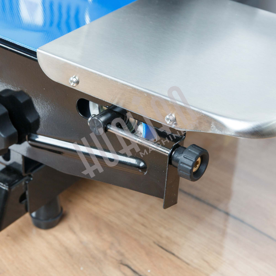 Роликовый (конвейерный) запайщик с правой подачей FRD-750E (горизонт.) Hualian - Купить с доставкой по всей Беларуси