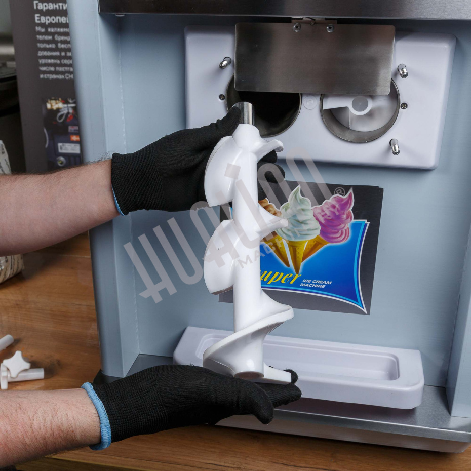 Фризер для мягкого мороженого HIM-03 с функцией ночного хранения и помпой (3 рожка) Hualian - Купить с доставкой по всей Беларуси