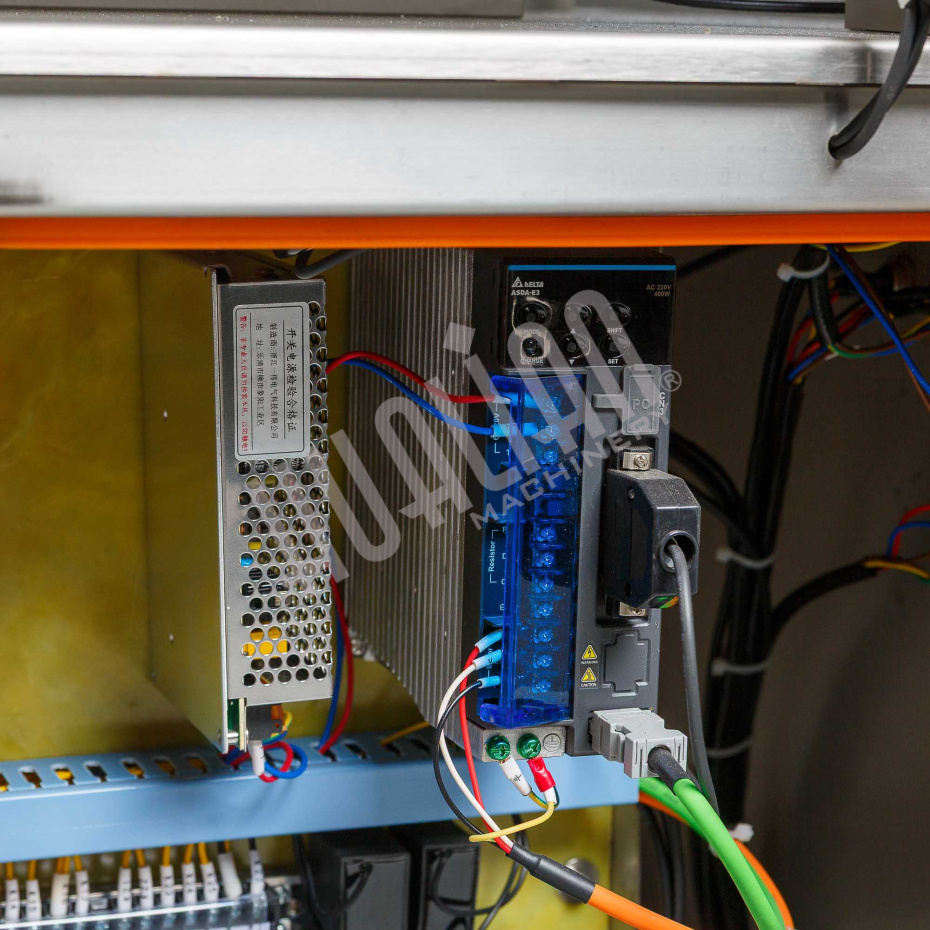 Напольный автоматический этикетировщик для круглой тары с датером HLMT-200D Hualian - Купить с доставкой по всей Беларуси