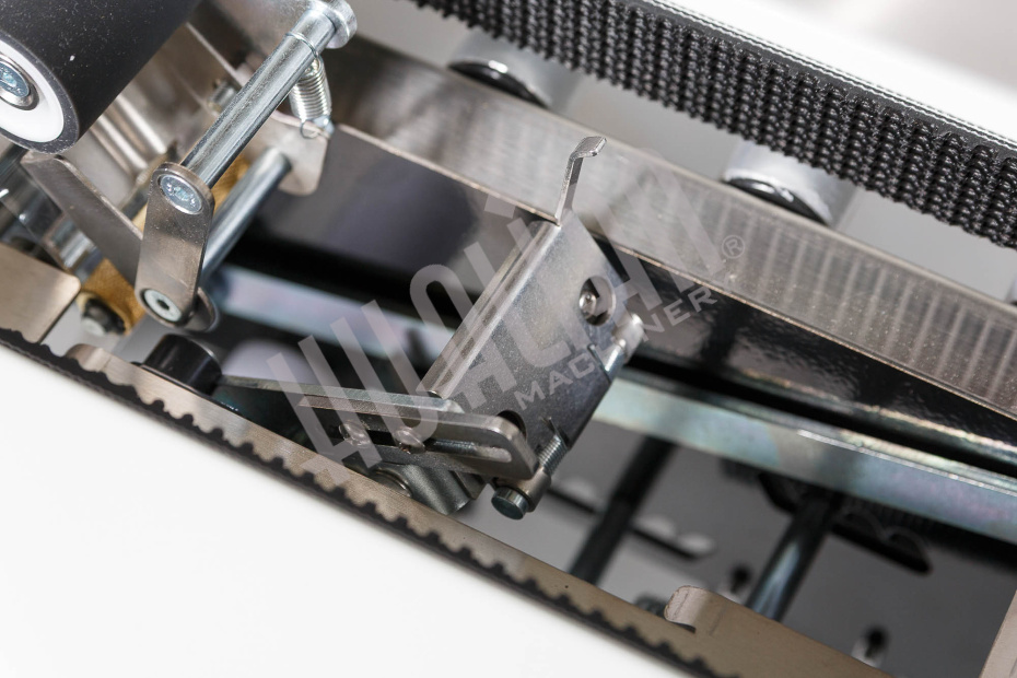 Полуавтоматический заклейщик коробов FXJ-2550X Hualian - Купить с доставкой по всей Беларуси