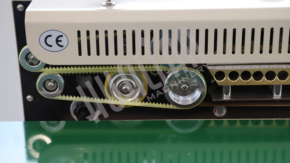 Роликовый конвейерный запайщик горизонтальный FRB-770I Hualian - Купить с доставкой по всей Беларуси